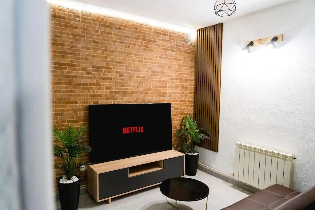 Moderno Piso Toledo Apartment