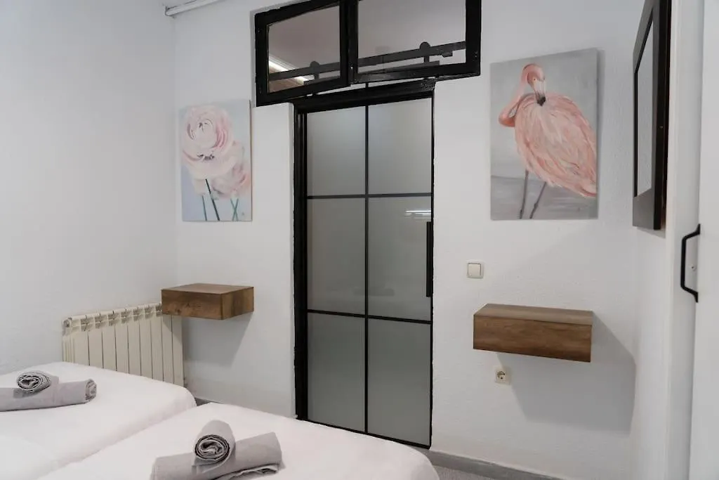 Moderno Piso Toledo Apartment 0*,